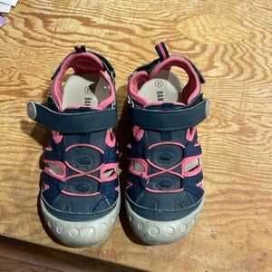Barely used sandals for girls